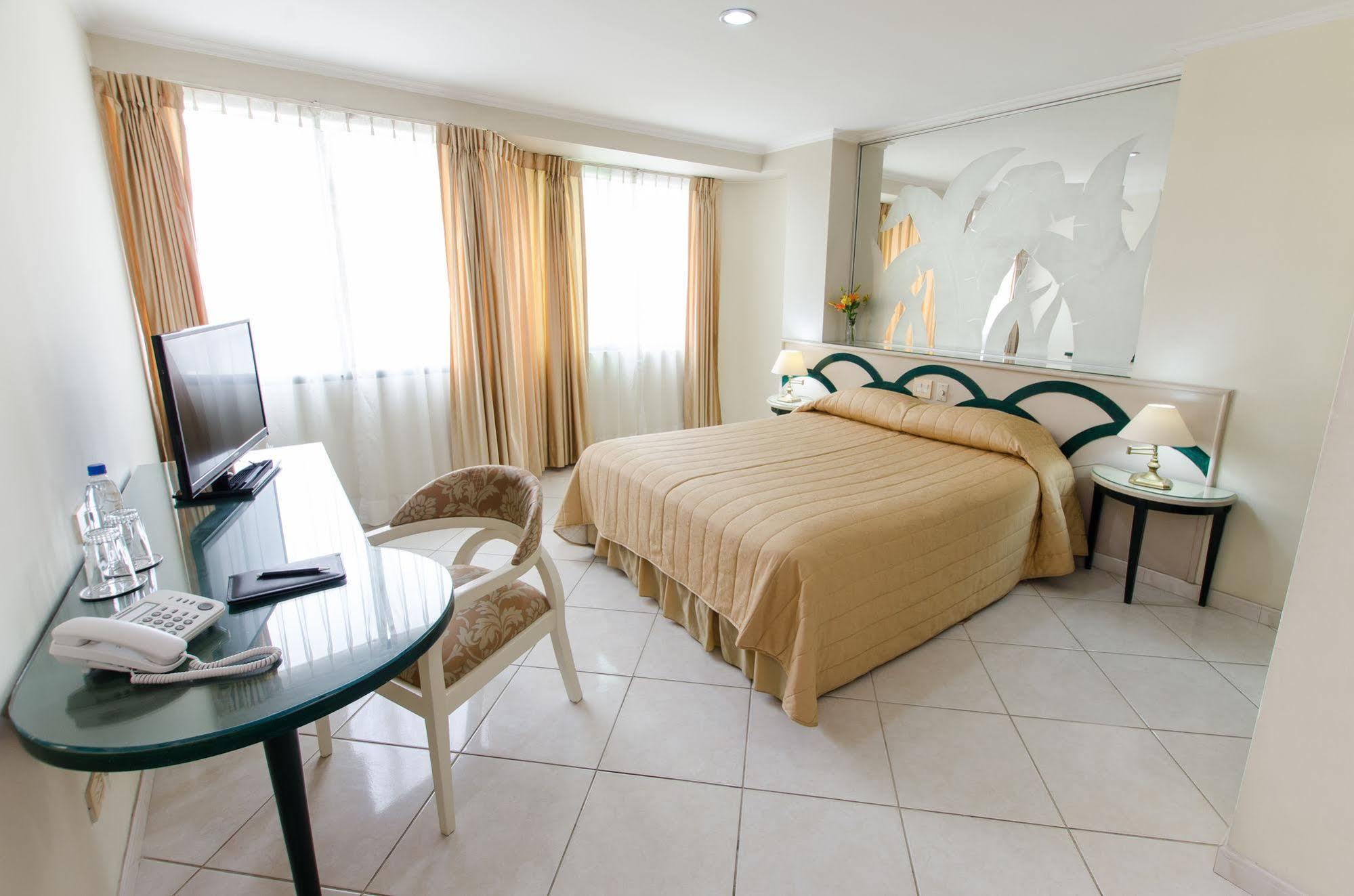 Apart Hotel Kennedy Guayaquil Eksteriør bilde